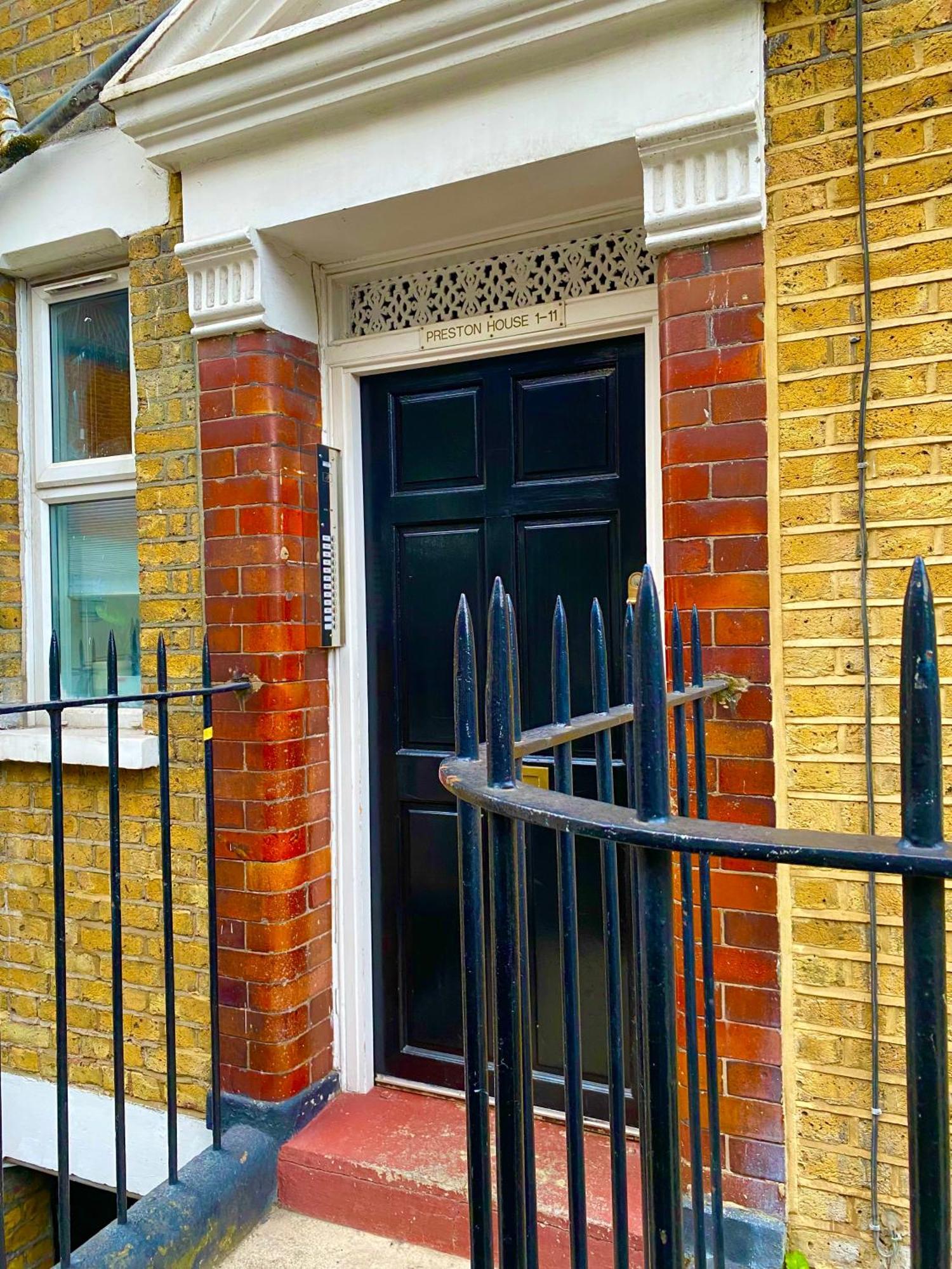 Flat The Shard Apartment London Bagian luar foto